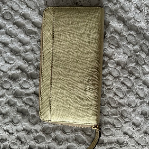 Kate Spade Metallic Gold Zip Wallet - Picture 2 of 4